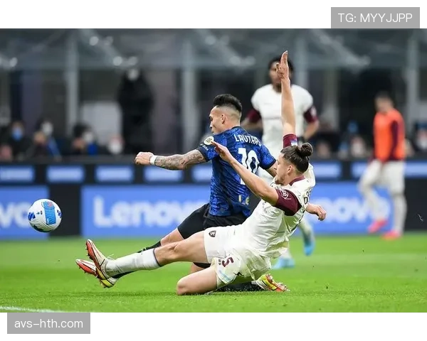 雨战中的坚持：罗马对阵萨勒尼塔纳，场地积水严重致多次暂停