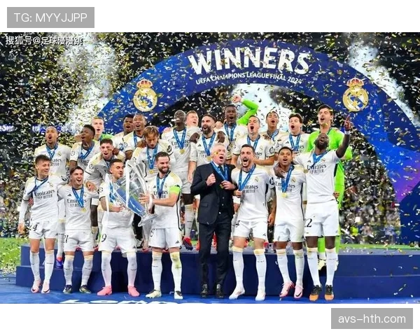 欧冠主题展览在伦敦开幕，展出历届冠军奖杯与经典影像资料