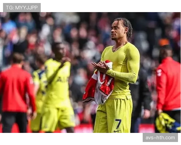 热刺0-1负桑德兰遭遇14轮不胜，正式跌入降级区